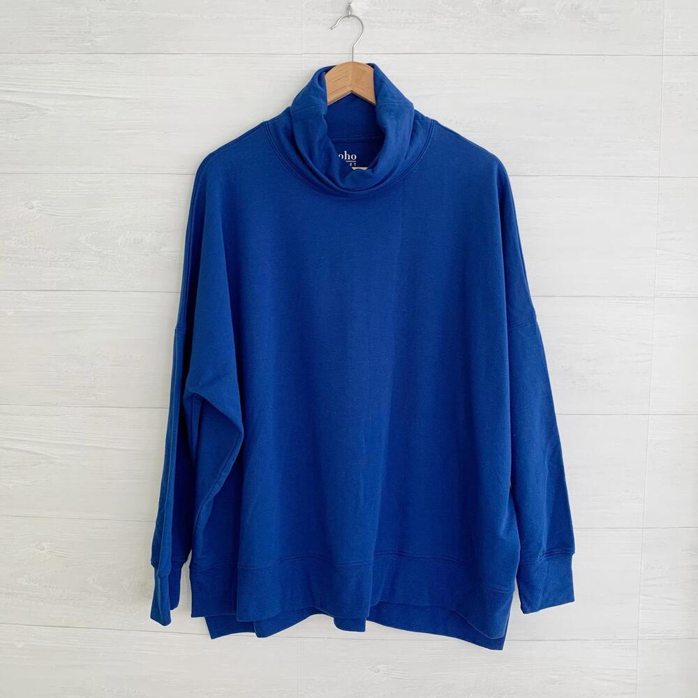 NWT SOHO Street New York & Company - Blue oversize turtleneck sweatshirt, L